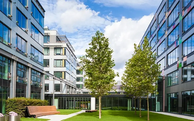 AdobeStock_96232436_Campus AdobeStock_96232436_Campus